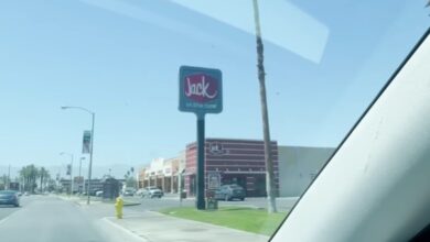 jack in the box lunch hours